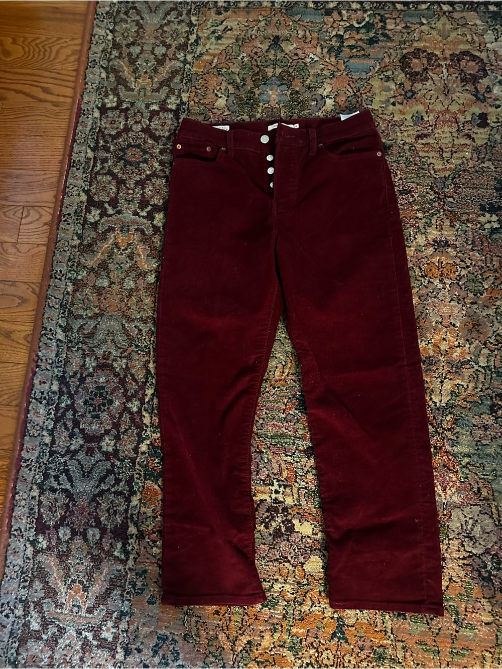 Levi’s wedgie straight Burgundy Corduroy Jeans